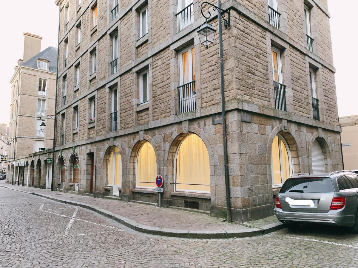 Appartement de 60 m2 tout juste rénové à Saint Malo Intra-Muros Esterno foto