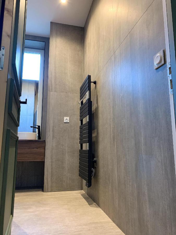 Appartement de 60 m2 tout juste rénové à Saint Malo Intra-Muros Esterno foto