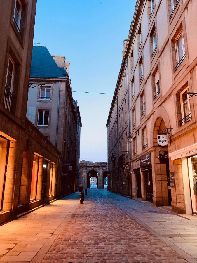 Appartement de 60 m2 tout juste rénové à Saint Malo Intra-Muros Esterno foto