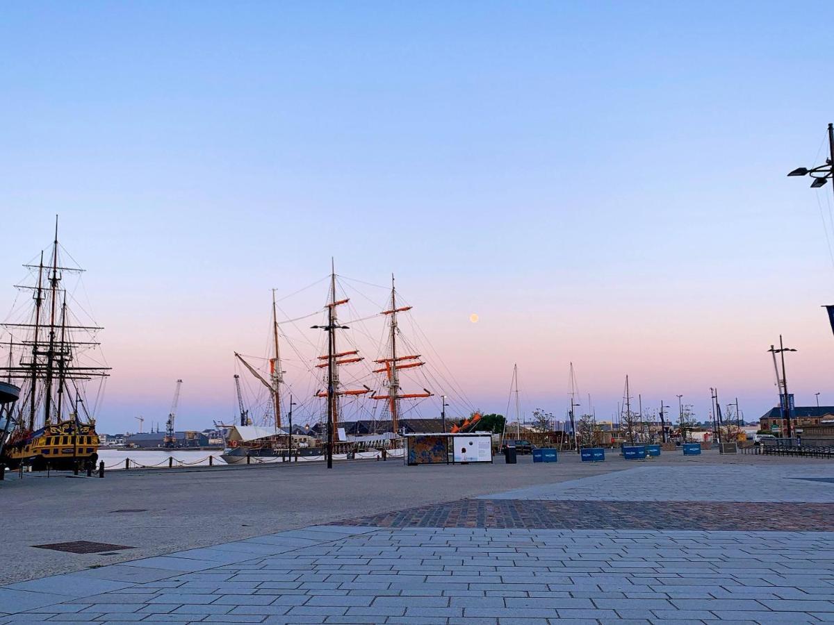 Appartement de 60 m2 tout juste rénové à Saint Malo Intra-Muros Esterno foto